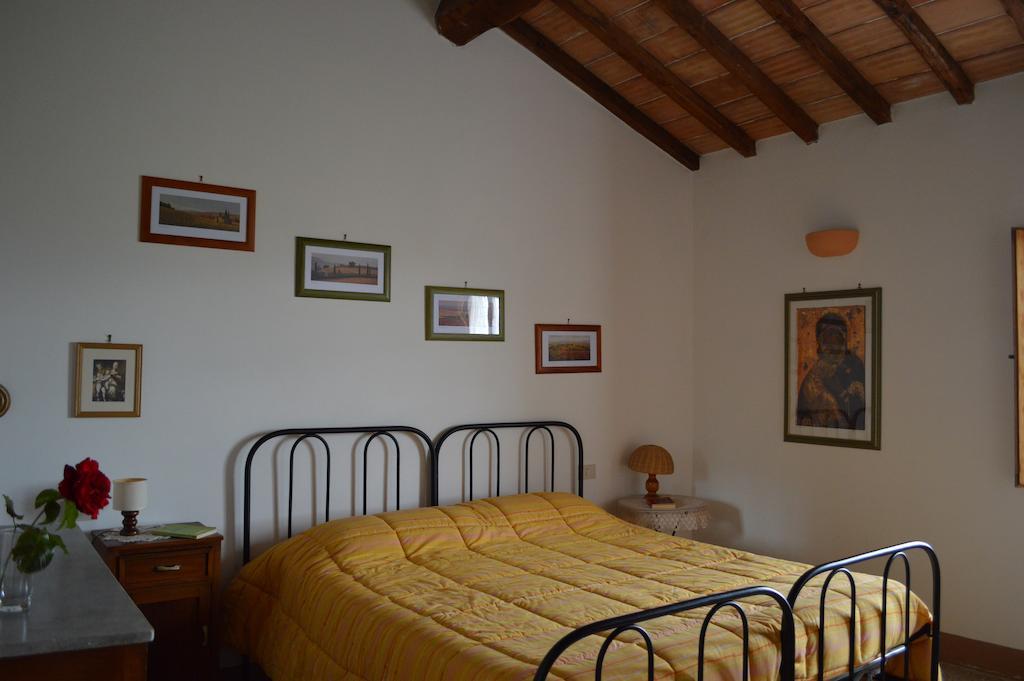 Agriturismo La Disperata Villa San Quirico d'Orcia Luaran gambar